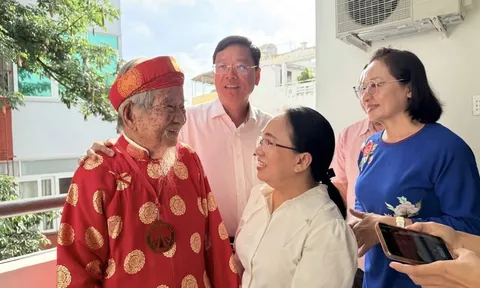 Nhà nghiên cứu Nguyễn Đình Tư: Một mái nhà, một lời hứa với lịch sử